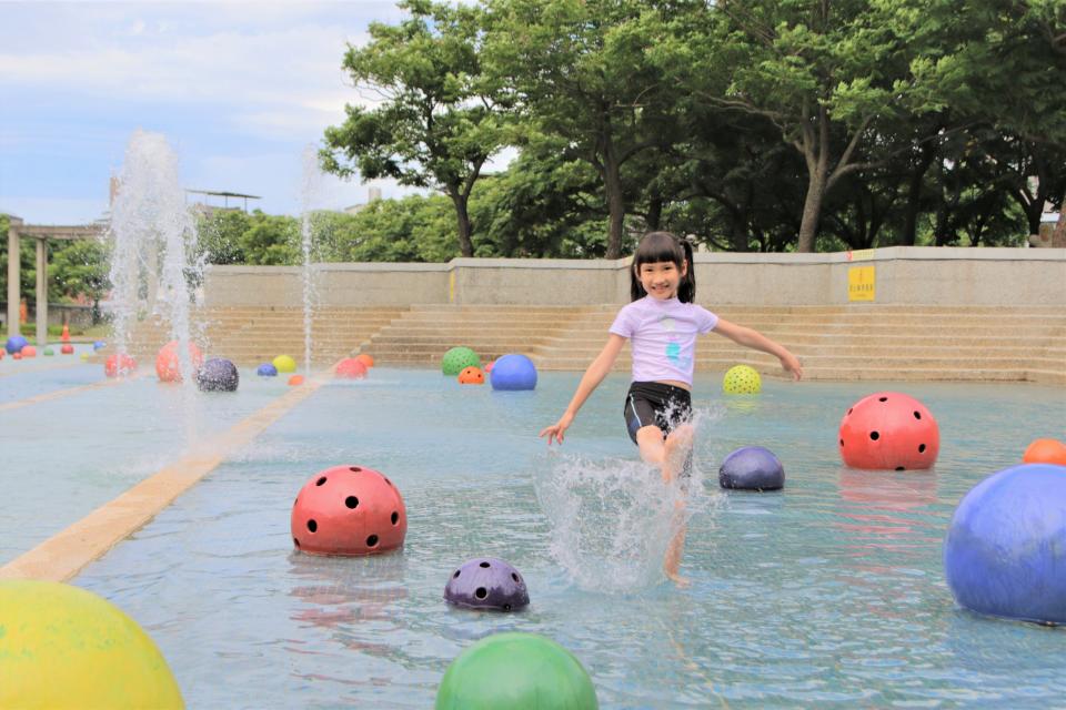 鶯歌親子戲水勝地 陶博館戲水池即日起開放
