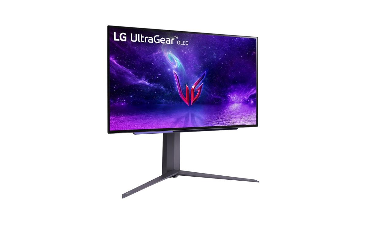 Igor Wallossek on X: Finally - an OLED monitor in 16:9 format. LG sent us  the UltraGear 27GR95QE-B for testing. In addition to the well-known  Ultrawide OLED options, you can now also