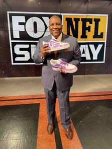 US United Champion and Host of Fox Sports NFL Sunday, Curt Menefee