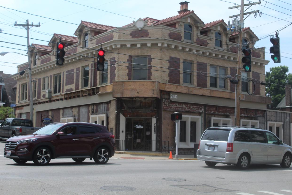 A local developer plans to renovate the former Fifth Third Bank building in Bellevue, Ky.