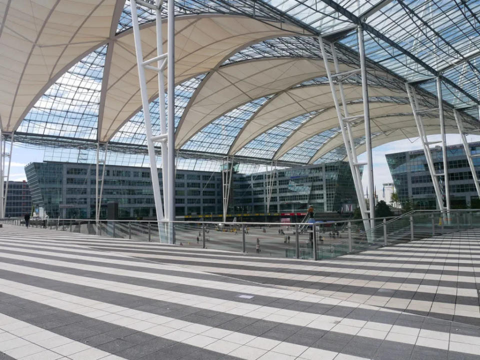 Aeroporto de Munique já se destaca pelo uso inteligente da tecnologia (Imagem: Catrina Carrigan/Unsplash)