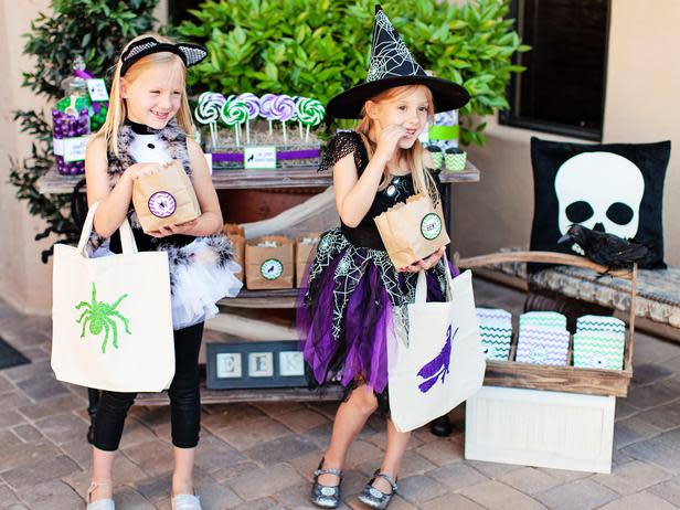 DIY Trick-or-Treat Bags