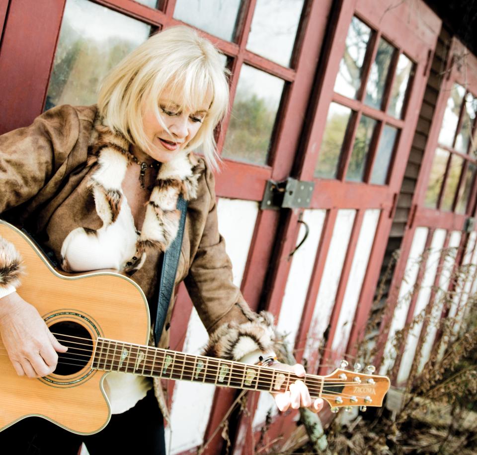 Award-winning singer-songwriter Claudia Nygaard will return to the Cape to perform a concert of her music Saturday afternoon at Wellfleet Preservation Hall.