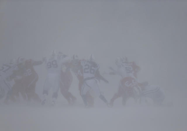 buffalo bills snowball fight