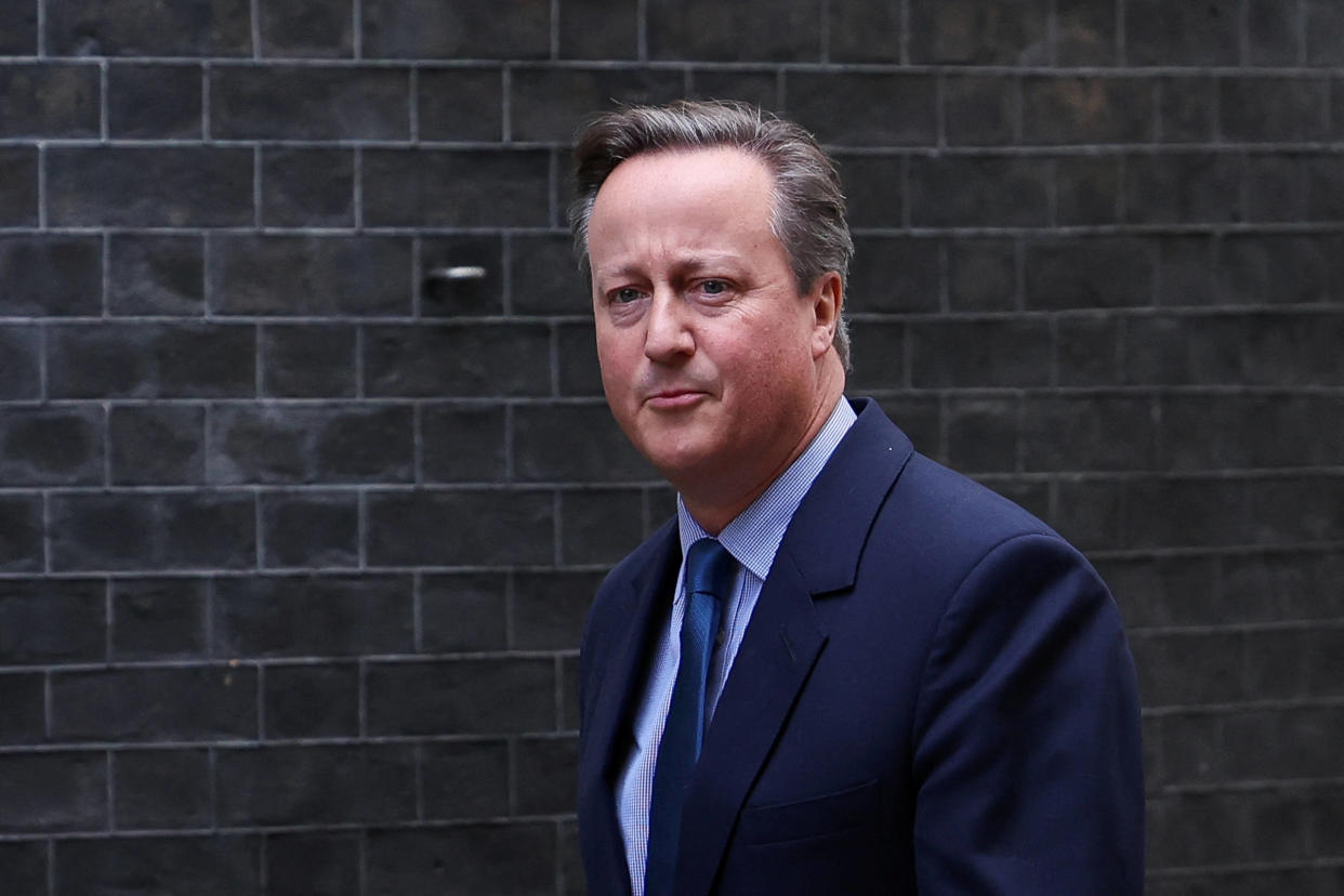 David Cameron se rendant au 10, Downing Street ce 13 novembre à Londres.