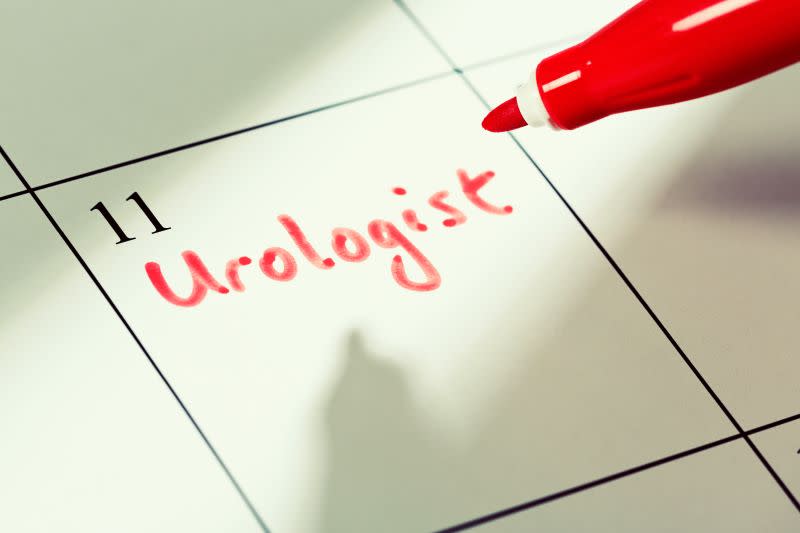  6 Signs That Indicate You Need To Consult a Urologist