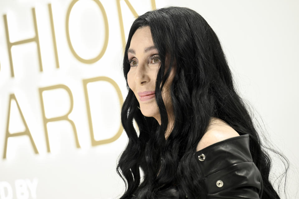 Cher asiste a los Premios de Moda CFDA en Cipriani South Street el lunes 7 de noviembre de 2022 en Nueva York. (Foto Evan Agostini/Invision/AP)