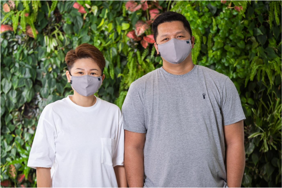 The MaskPureTM AIR+ reusable mask is available in M (left) and L (right) sizes (PHOTO: Temasek Foundation)
