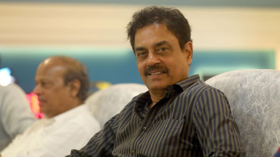 For legendary batsman Dilip Vengsarkar, Virat Kohli’s Royal Challengers Bangalore (RCB) are favourites to win IPL 2020.