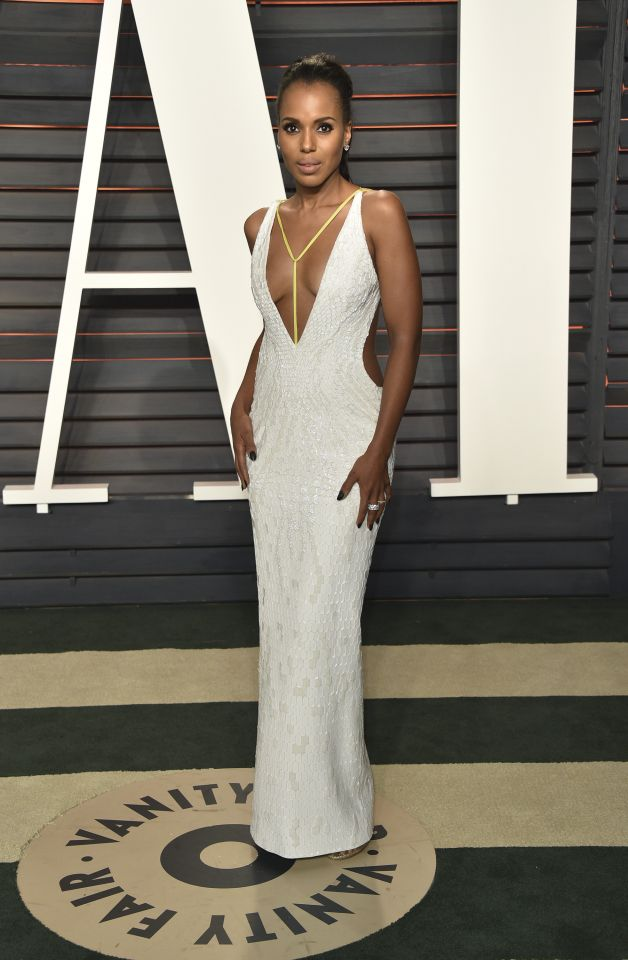 Kerry Washington toujours parfaite lors de la soirée Vanity Fair Oscar Party