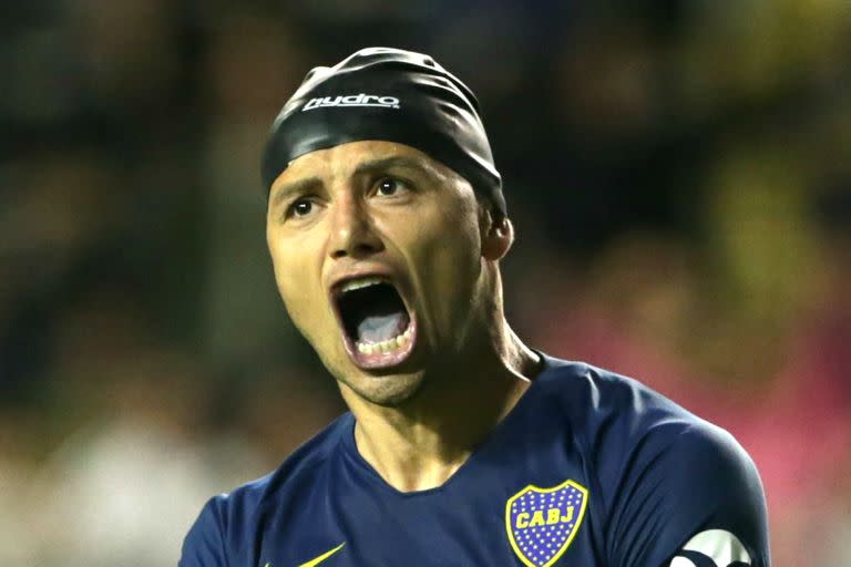 El festejo de Mauro Zárate contra Vélez generó reacciones encontradas