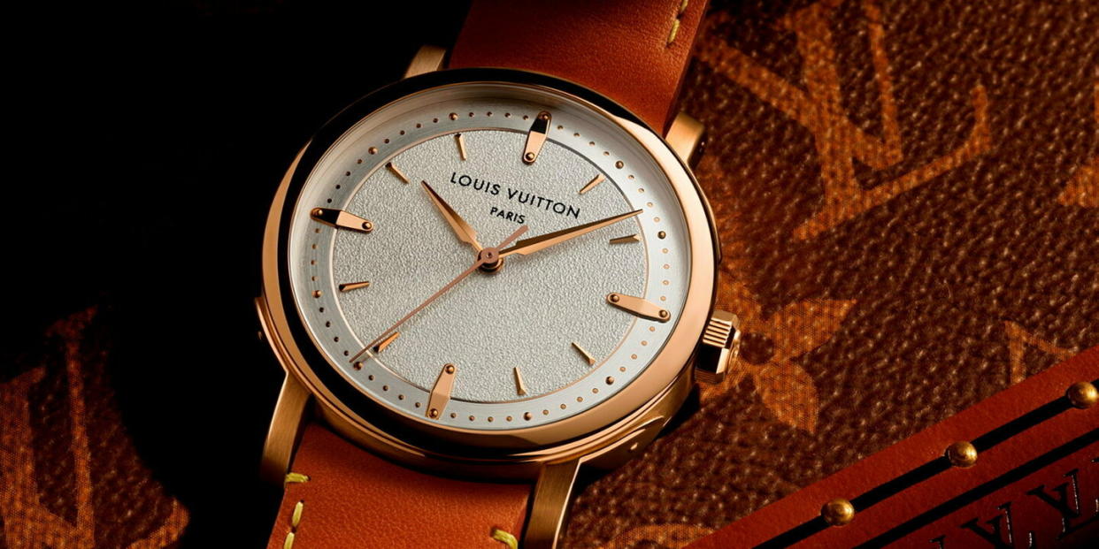 Les cornes brossées et polies des nouvelles montres Escale rappellent les coins et les équerres en laiton rivetés des malles Louis Vuitton. - Credit: