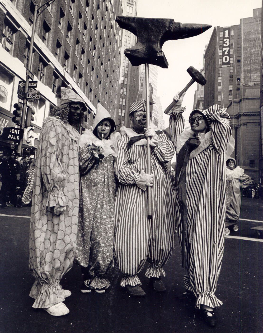 Macy's employees dressed as clowns, a tradition that has persisted to the present day