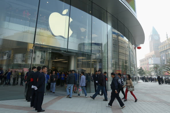 Apple's Biggest Flagship Store In Asia Opens In Beijing