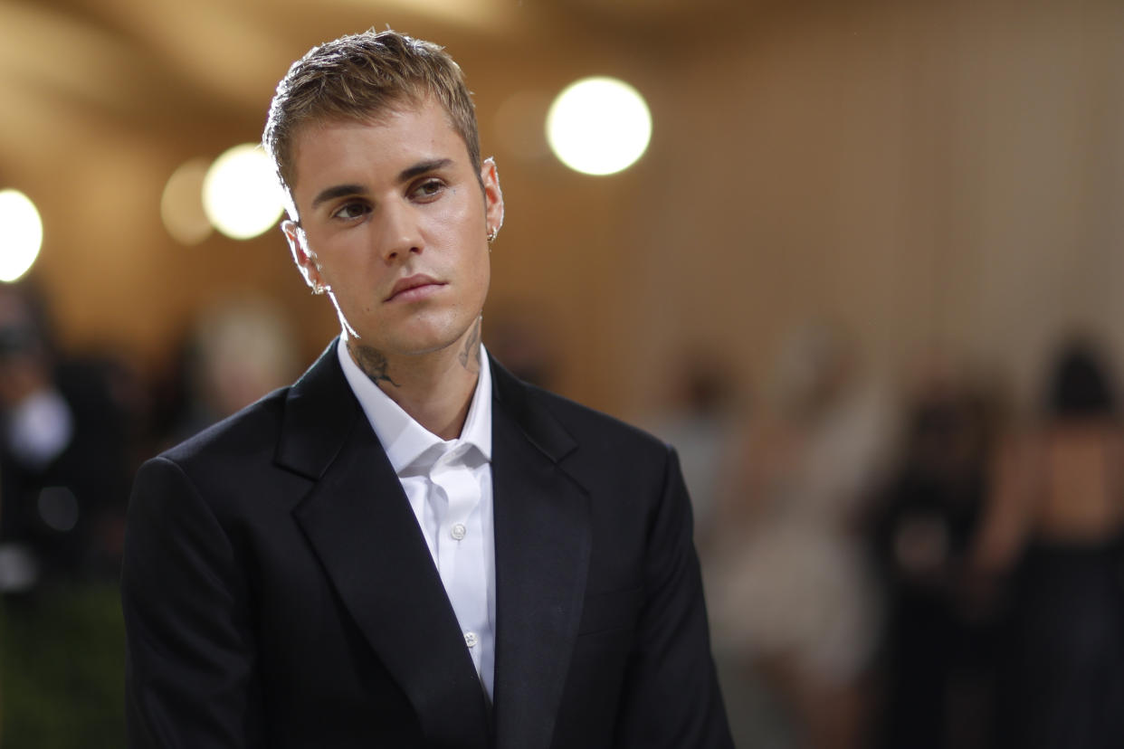 Justin Bieber dealing with facial paralysis as part of Ramsay Hunt Syndrome