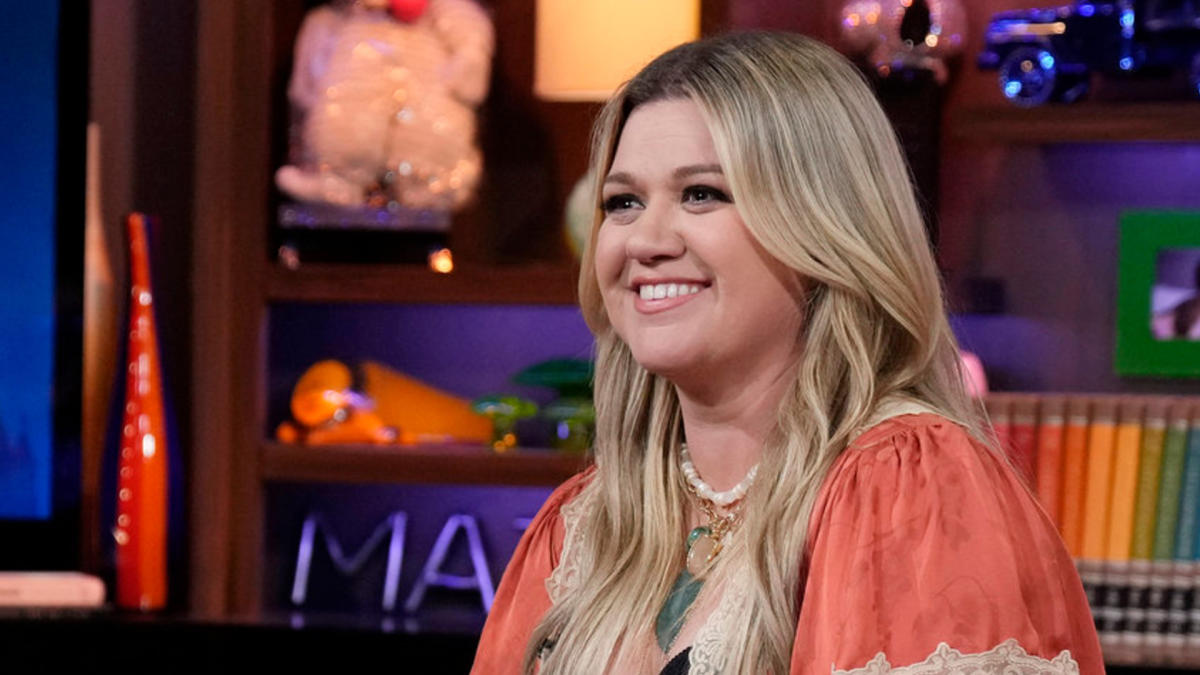 Kelly Clarkson Addresses Alleged 