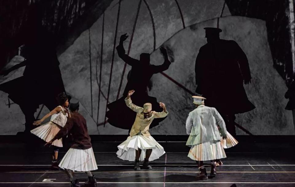 Teatro “The Head & The Load”, Ziff Ballet Opera House, Adrienne Arsht Center.