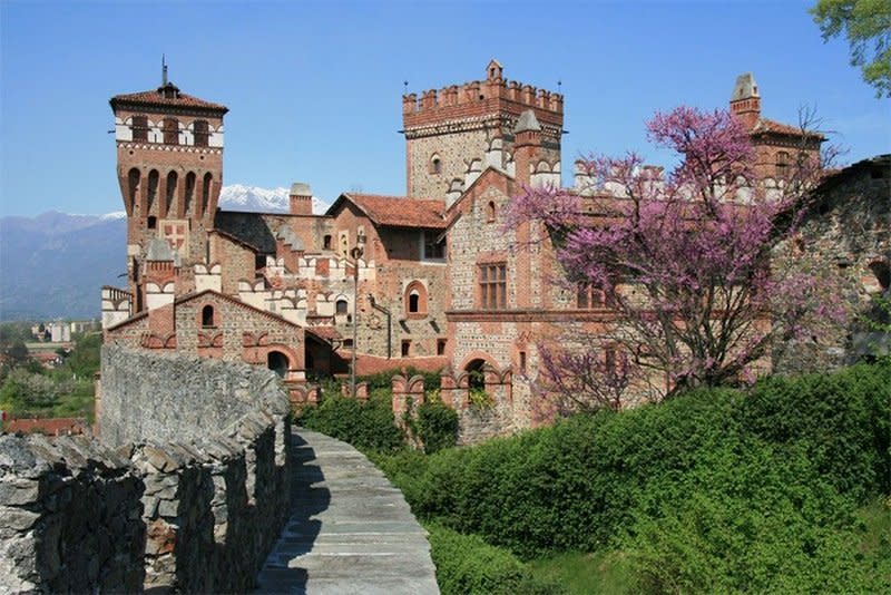 Castello di Pavone in Pavone Canavese, Italy