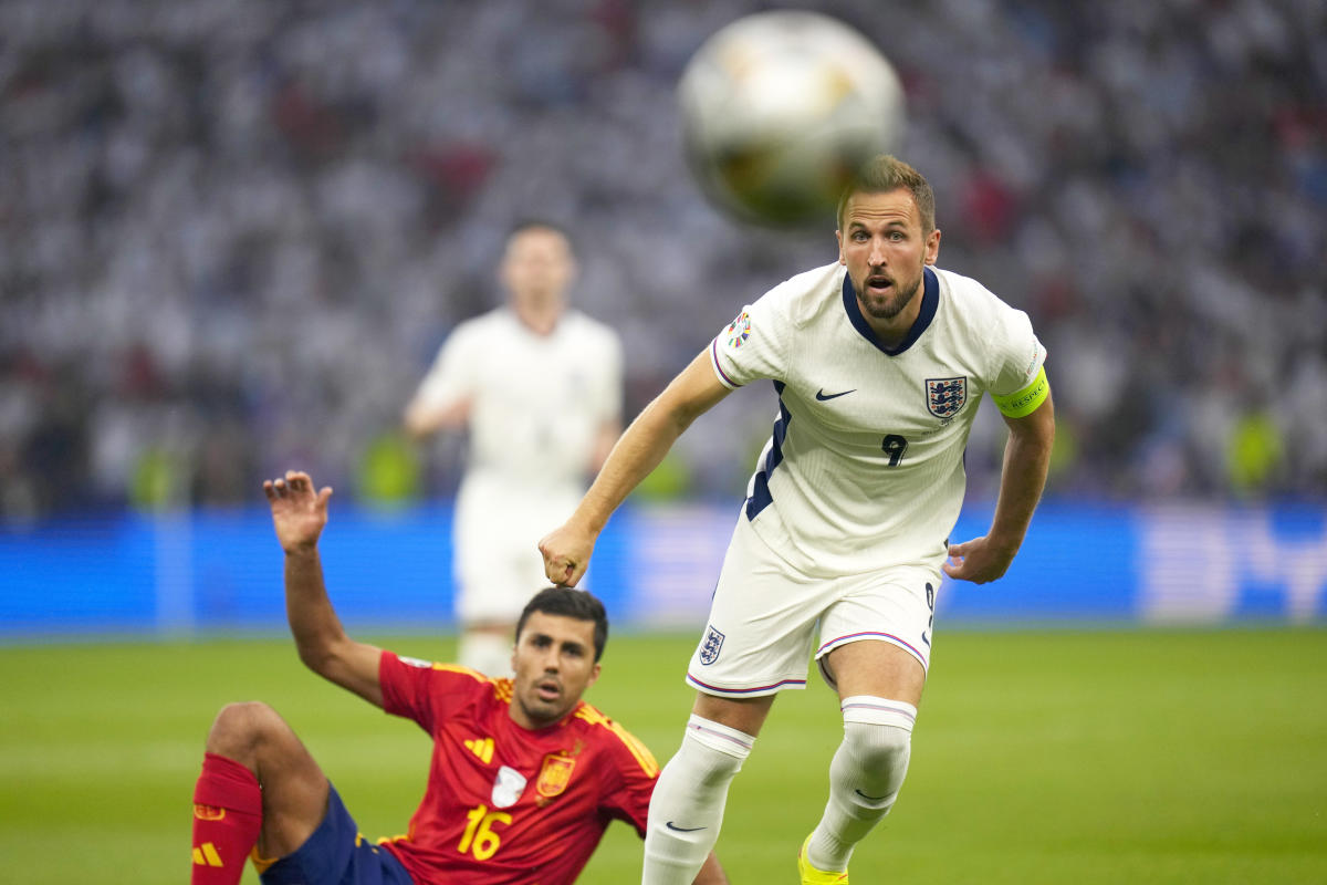 England's Harry Kane and Spain's Dani Olmo end Euro 2024 in a 6way tie