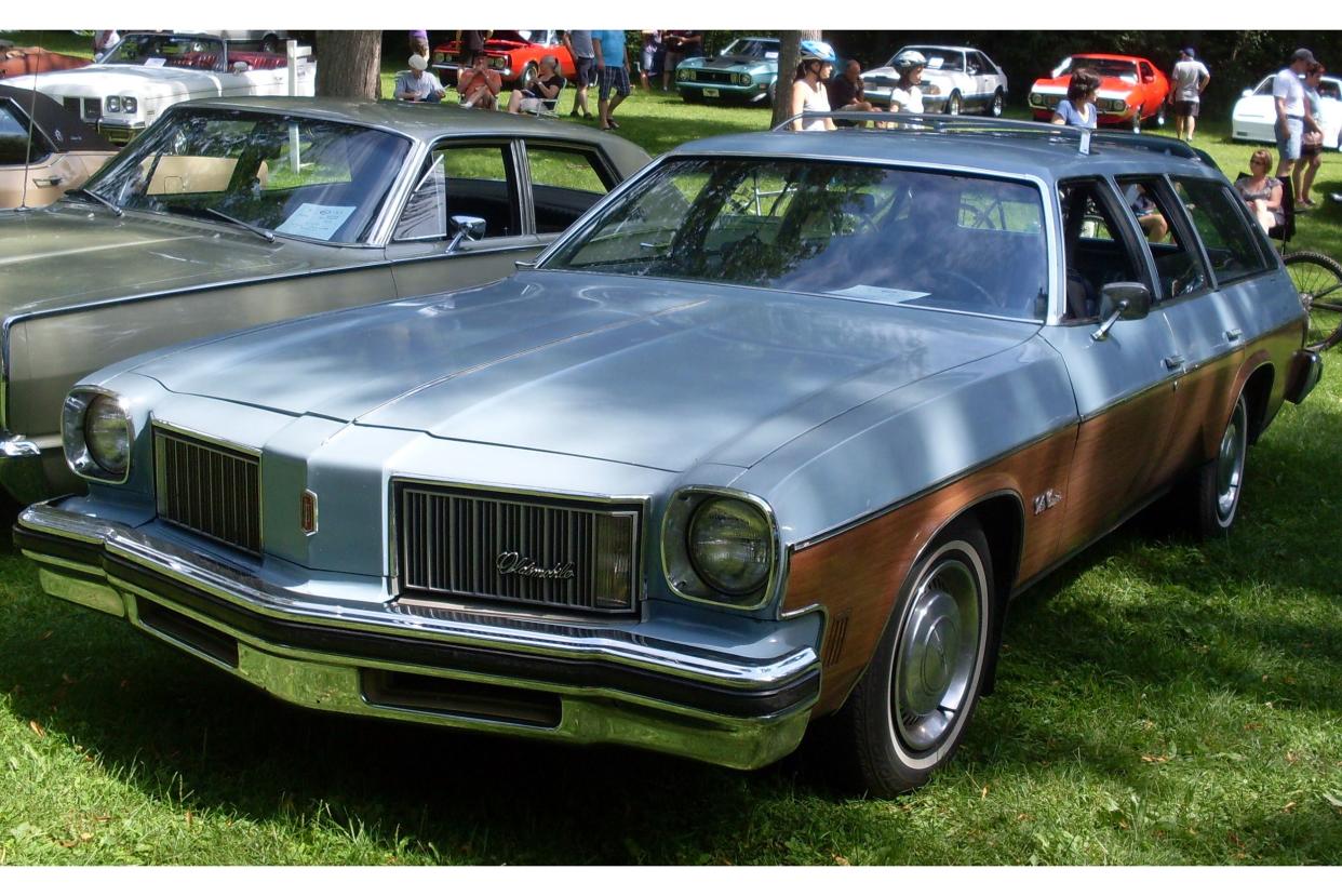 1975 Oldsmobile Vista Cruiser