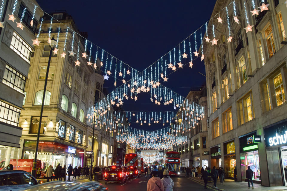 LONDON, UNITED KINGDOM - 2021/11/15: Christmas lights in Oxford Street. (Photo by Vuk Valcic/SOPA Images/LightRocket via Getty Images)