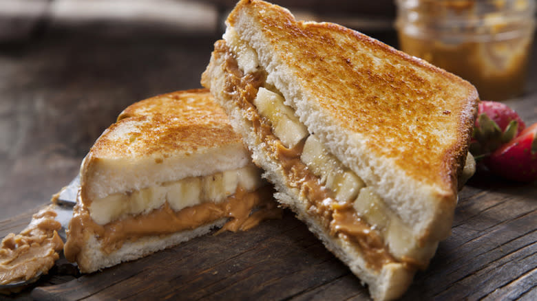 peanut butter and banana sandwich