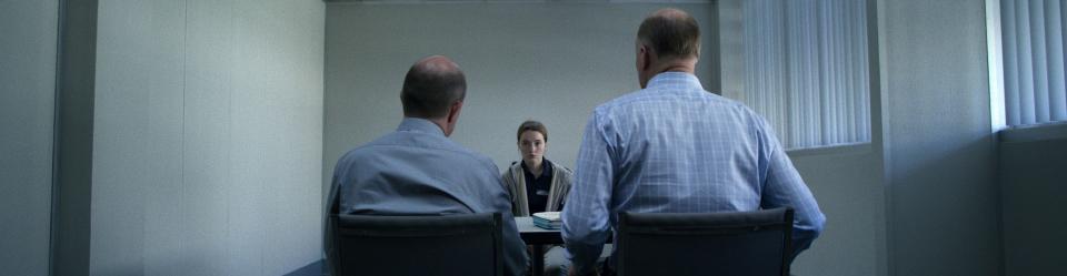 An interrogation in "Unbelievable" (Photo: Netflix/"Unbelievable")