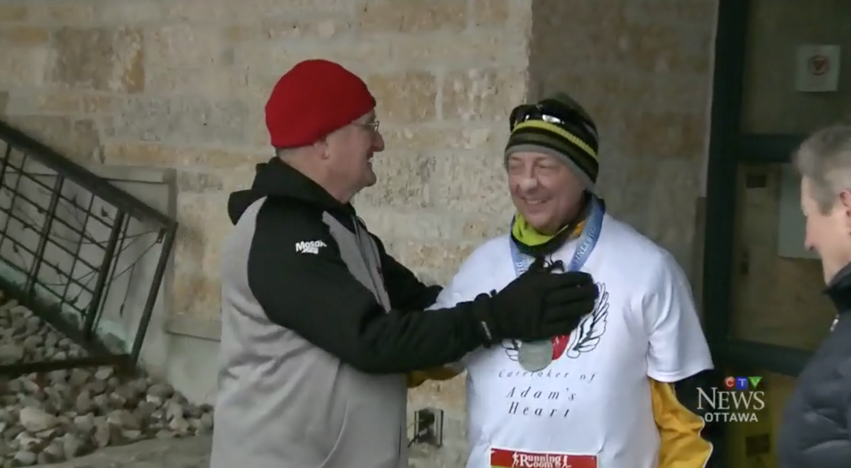 A heart transplant recipient ran a celebratory race while his donor’s father cheered him on. (Photo: CTV News)