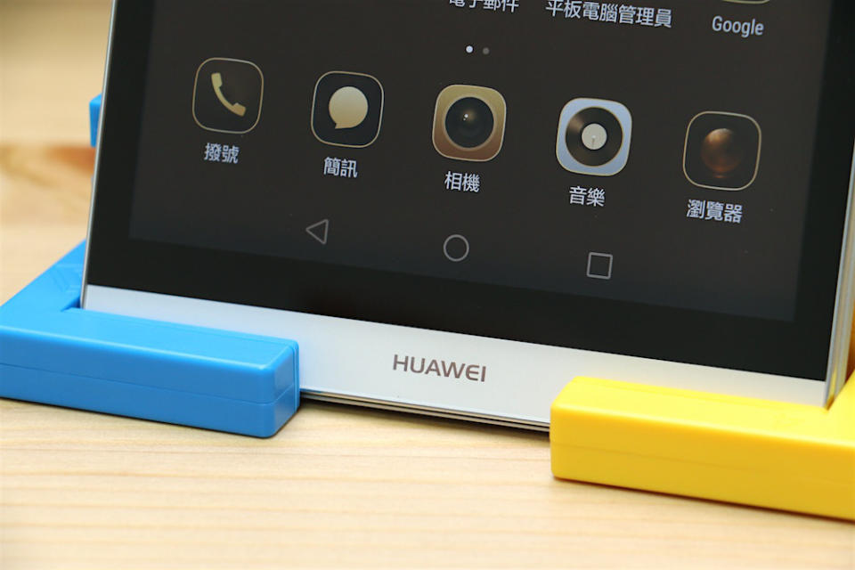 哈曼卡頓加持 影音新震撼 HUAWEI MediaPad M2 8.0 動手試試看