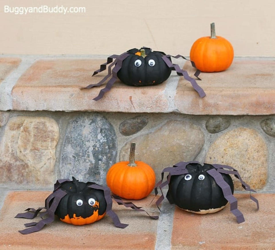 spider pumpkins halloween crafts for kids (Buggy and Buddy )