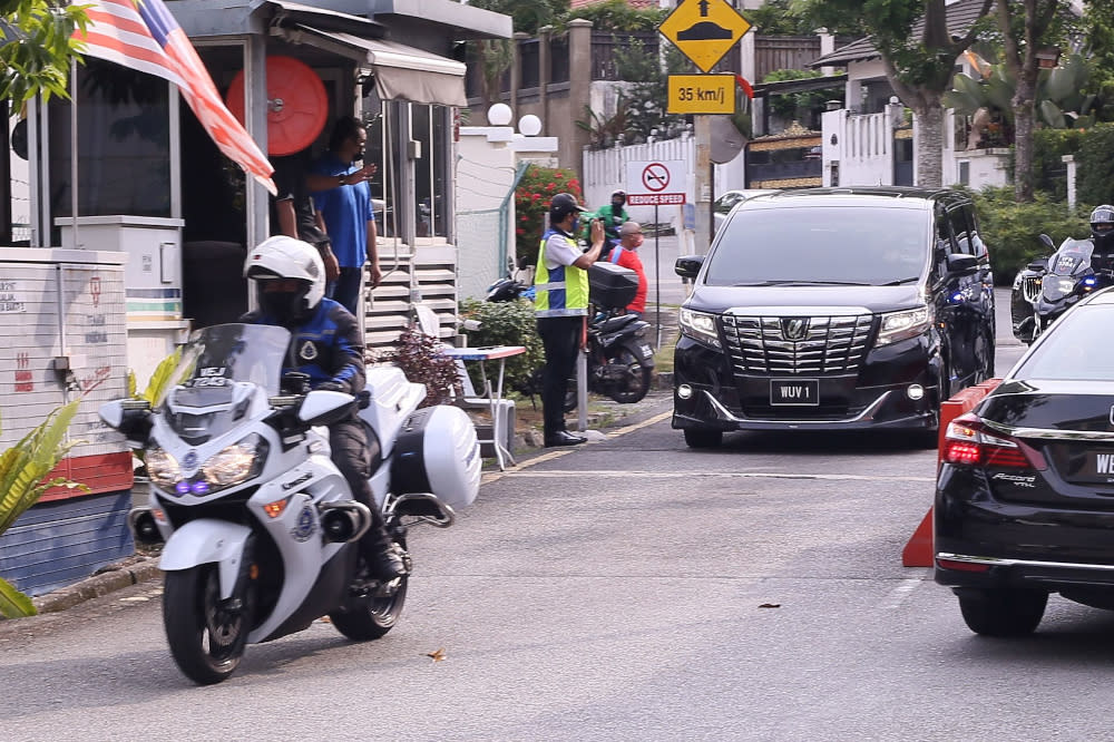 Deputy Prime Minister Datuk Seri Ismail Sabri’s vehicle is pictured leaving Prime Minister Tan Sri Muhyiddin Yassin’s house in Bukit Damansara July 29, 2021. — Picture by Ahmad Zamzahuri