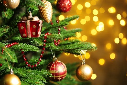 <span class="caption">'Tis the season to spend.</span> <span class="attribution"><a class="link " href="https://www.shutterstock.com/image-photo/decorated-christmas-tree-on-blurred-sparkling-228613051?src=3Rj71euriNlZ9171rjJTIQ-2-79" rel="nofollow noopener" target="_blank" data-ylk="slk:Shutterstock;elm:context_link;itc:0;sec:content-canvas">Shutterstock</a></span>