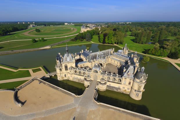 Le château de Chantilly.