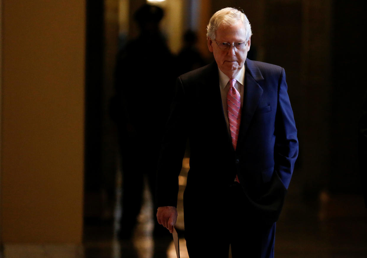 Mitch McConnell, the Senate Republican leader, suggested that a bipartisan group of senators come up with a plan to honor&nbsp;the late Sen. John McCain. (Photo: Joshua Roberts / Reuters)