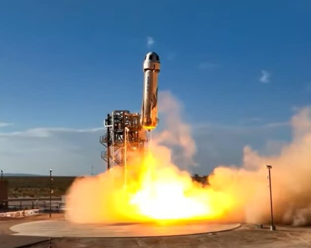 Blue Origin’s New Shepard spaceship lifts off from its Texas launch pad. (Blue Origin via YouTube)