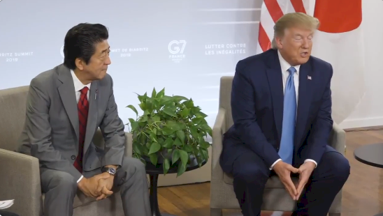 美國總統川普和日本首相安倍晉三正在法國出席七大工業國家集團(G7)高峰會。(推特)