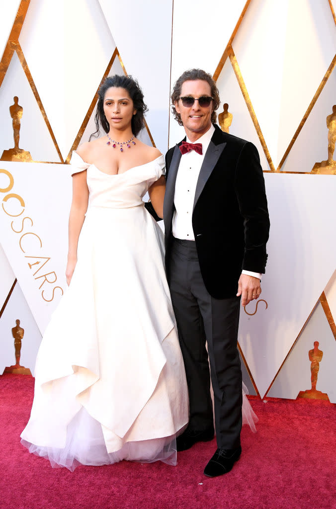 <p>Camila Alves and Matthew McConaughey attend the 90th Academy Awards in Hollywood, Calif., March 4, 2018. (Photo: Getty Images) </p>