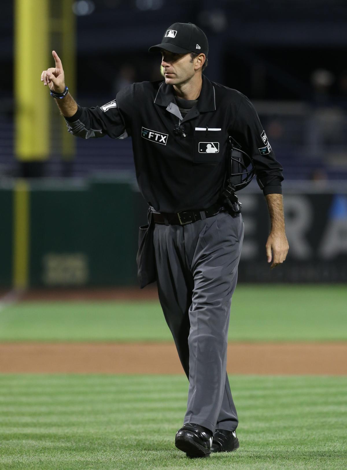 Urbandale native and MLB umpire Pat Hoberg calls World Series 'best