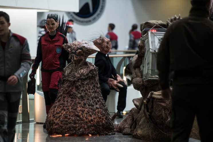 Behind the scenes with the various species on the set of <em>Star Trek Beyond</em>. (Photo: Kimberly French/Paramount Pictures)