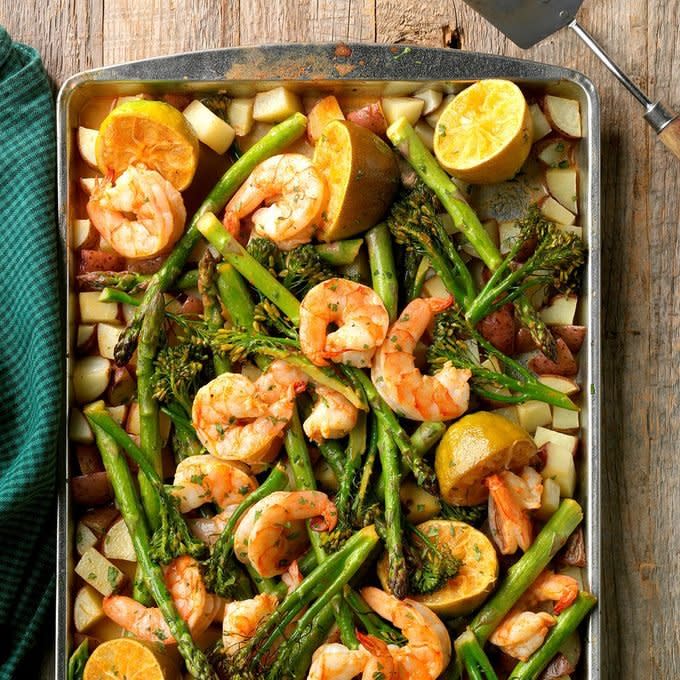 Sheet Pan Chipotle Lime Shrimp Bake Exps Thfm18 206523 D09 14 13b 7