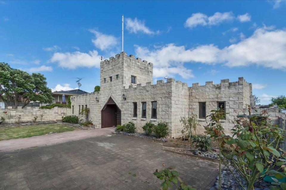 Suburban castle, Auckland, New Zealand