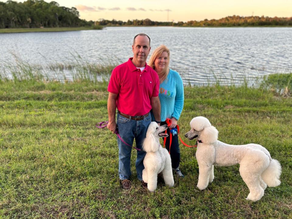 Steve and Suzy Fleming Leonard, along with Vivian and Eli, wish you a very merry Christmas.