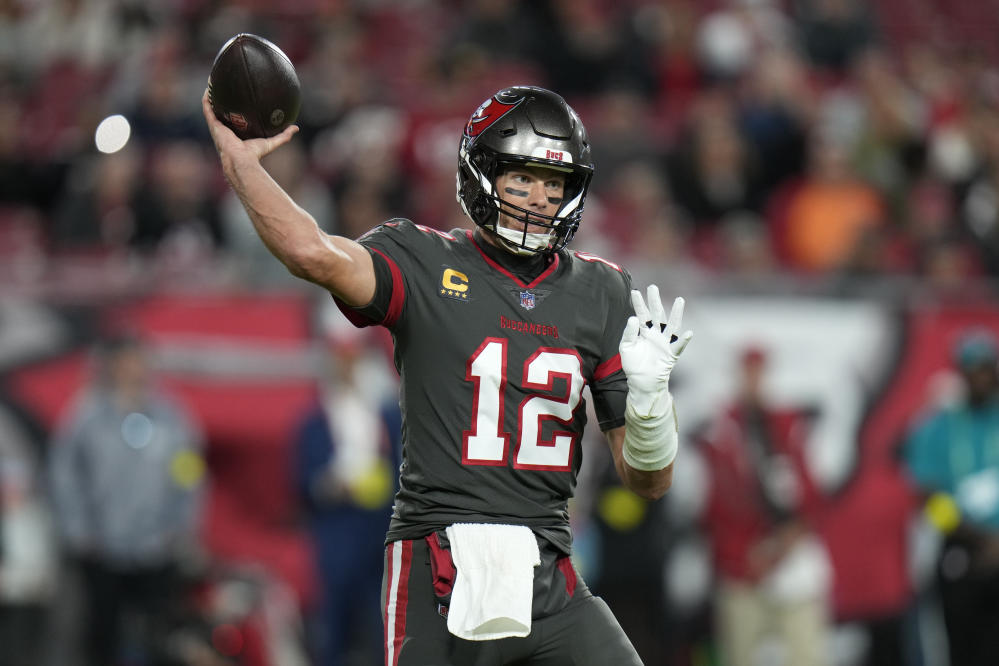 NFL DFS Week 16: Best Christmas Day Lineup Options Include Christian  Watson, Latavius Murray, and Mike