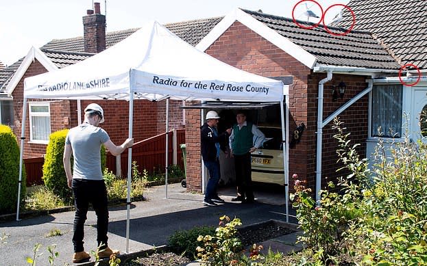 A local radio station put up a gazebo to try and protect the OAP couple (SWNS)