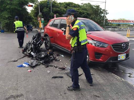 男大生返家遇死劫。（圖／翻攝翻攝臉書重機車友▕ 各區路況、天氣回報中心）