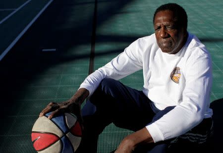 Former Harlem Globetrotter and Basketball Hall of Famer Meadow "Meadowlark" Lemon poses for a portrait in Scottsdale, Arizona December 7, 2010. REUTERS/Joshua Lott