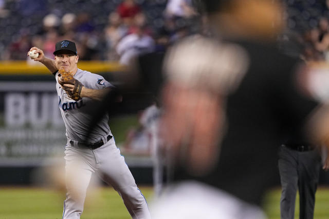 Marlins even series with Diamondbacks on 2 Soler homers off Pfaadt