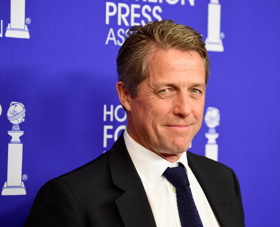 Mittlerweile sind auch die wilden Zeiten des Hugh Grant vorbei. Zwischen 2002 und 2003, als er für den Film "About a Boy" vor der Kamera stand, soll es in seinem Londoner Penthouse jedoch hoch hergegangen sein. Die Nobelwohnung steht nun zum Verkauf. Sie verfügt über drei Schlafzimmer mit Bad, einem Zugang zum Fitnessstudio sowie eine wundervolle Dachterrasse.