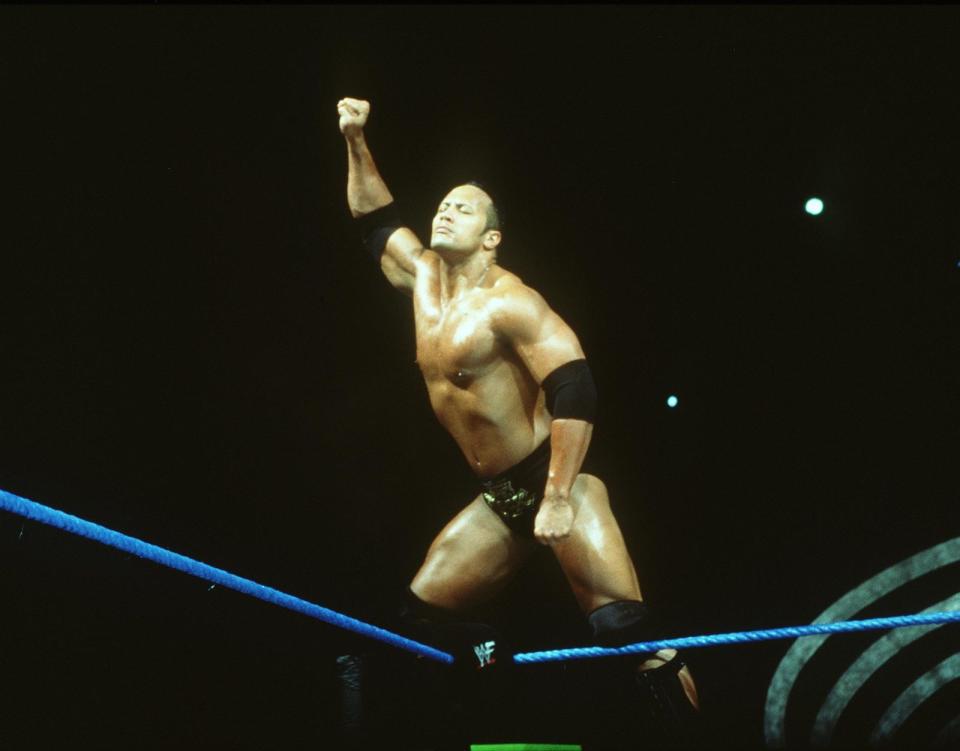 Als "The Rock" wurde Dwayne Johnson zu einem der schillerndsten und erfolgreichsten WWE-Stars der letzten 20 Jahre. (Bild: Getty Images)