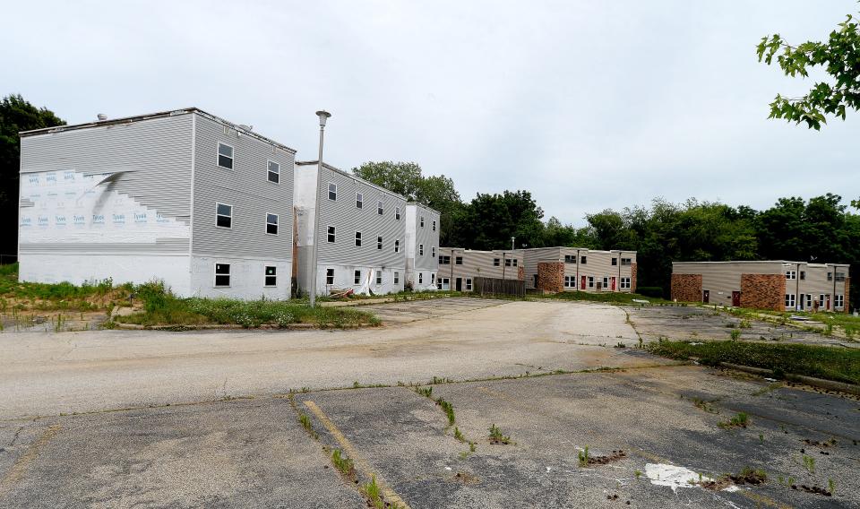 Some of the deteriorating buildings of Olde Towne Apartments in Springfield on June 18, 2024. The apartment complex at Bruns Lane and Jefferson Street has been vacant since May 1 but is now attracting scrappers, said neighbors.